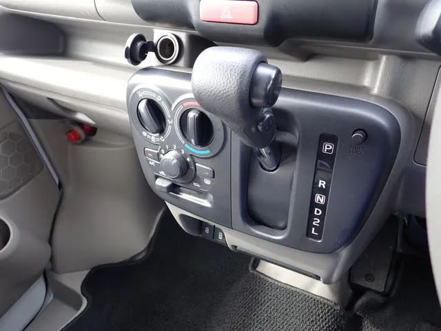 エブリイバン(スズキ)の車両写真