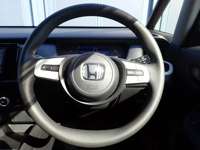 フィット e:HEV(ホンダ)の車両写真