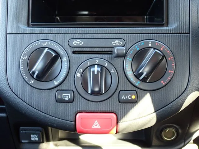 NV150 AD 2WD(ニッサン)の車両写真