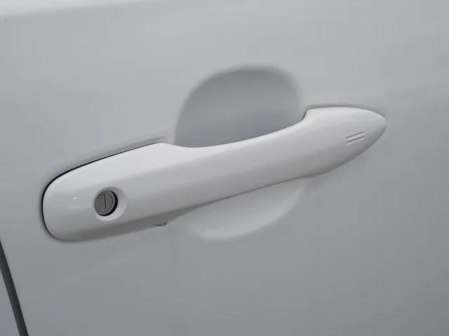 プリウス(トヨタ)の車両写真