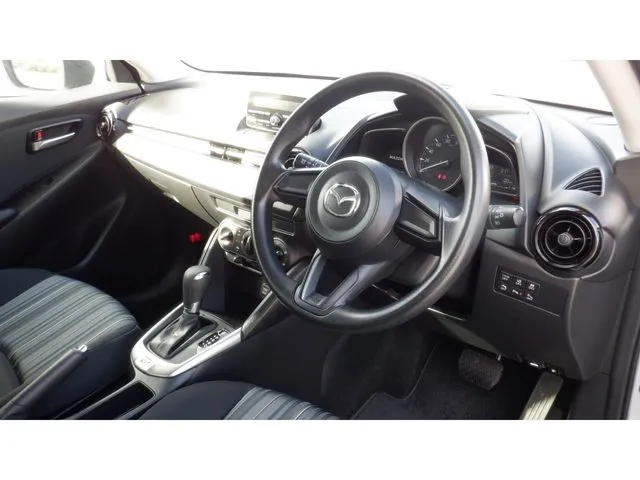 マツダ　ＭＡＺＤＡ２