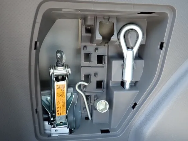 NV150 AD 2WD(ニッサン)の車両写真