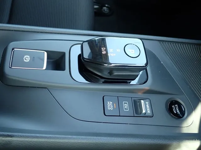 ノート(ニッサン)の車両写真