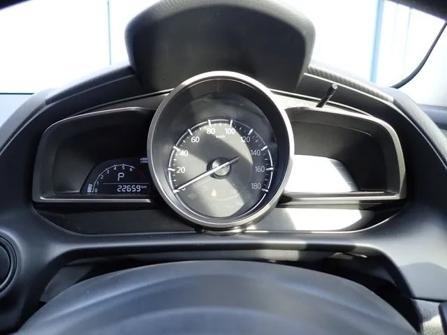 MAZDA2(マツダ)の車両写真