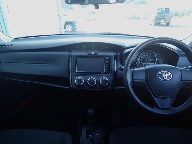 カローラアクシオ(トヨタ)の車両写真