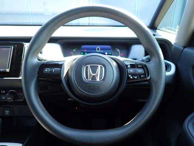 フィット e:HEV(ホンダ)の車両写真