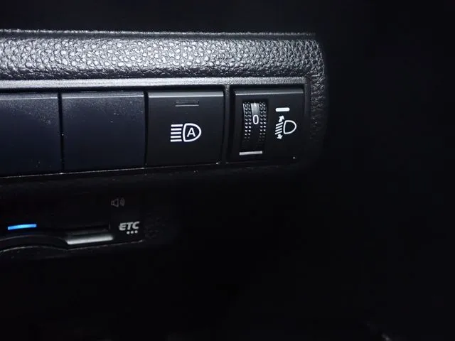 カローラ セダン(トヨタ)の車両写真