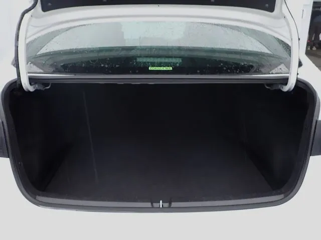 カローラ セダン(トヨタ)の車両写真