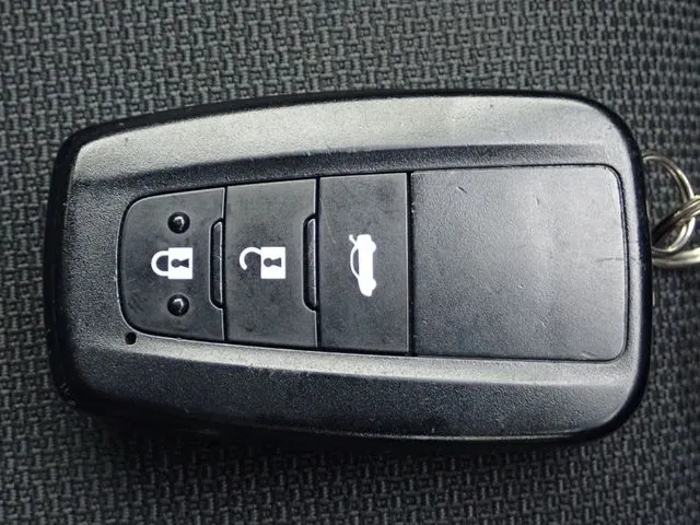 カローラ セダン(トヨタ)の車両写真