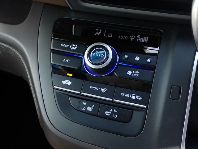 フリード（ホンダ）の車両写真