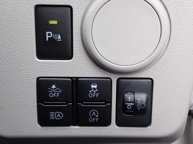 ミラ イース(ダイハツ)の車両写真