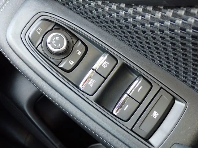 フォレスター(スバル)の車両写真