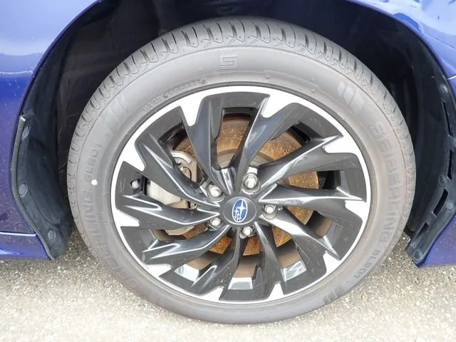 レヴォーグ（スバル）の車両写真