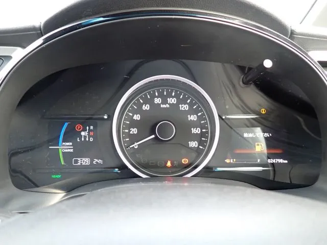 シャトル　ハイブリッド（ホンダ）の車両写真
