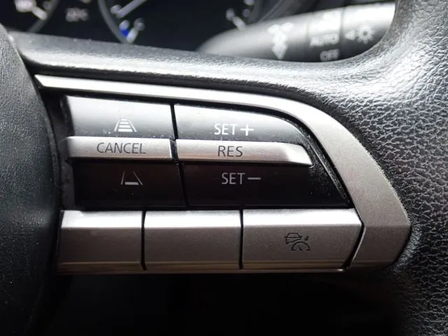 MAZDA3 セダン(マツダ)の車両写真