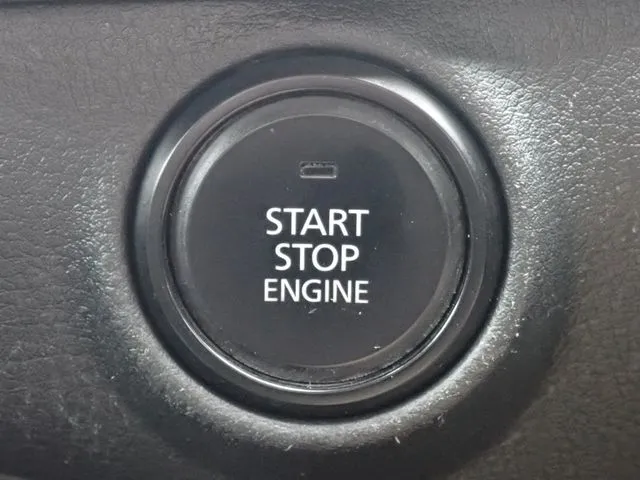 MAZDA3 セダン(マツダ)の車両写真