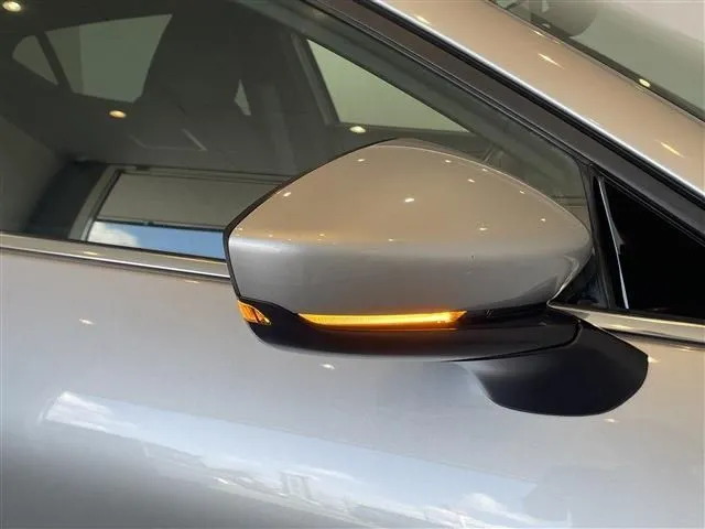ＭＡＺＤＡ３　ファストバック（マツダ）の車両写真