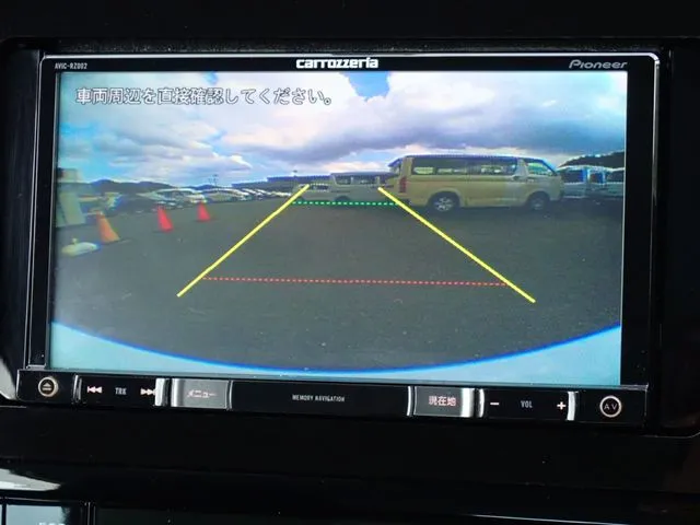 プリウス（トヨタ）の車両写真