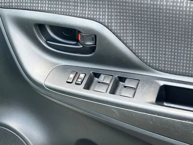 ヴィッツ(トヨタ)の車両写真