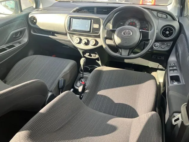 ヴィッツ(トヨタ)の車両写真