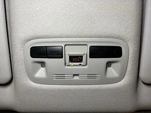 トヨタ　シエンタ　ハイブリッド