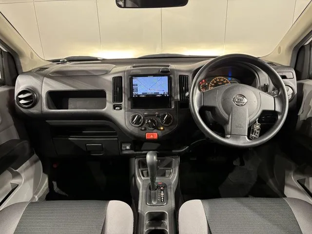 ニッサン　ＮＶ１５０　ＡＤ　４ＷＤ