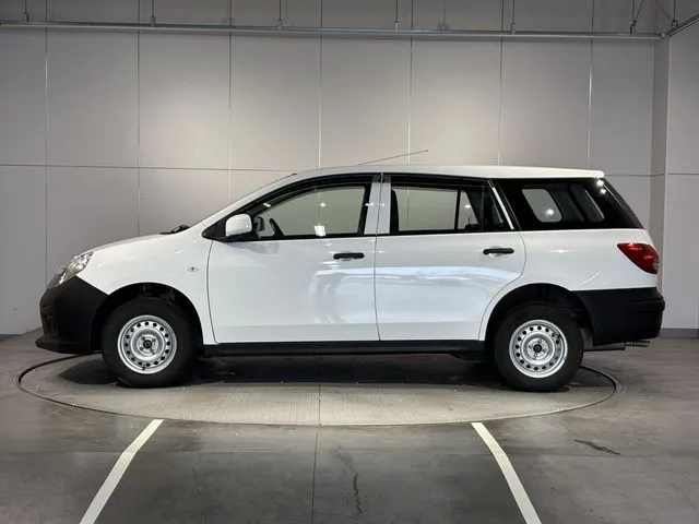 ニッサン　ＮＶ１５０　ＡＤ　４ＷＤ