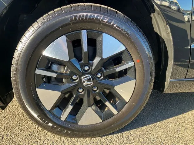 ステップワゴン　４ＷＤ（ホンダ）の車両写真