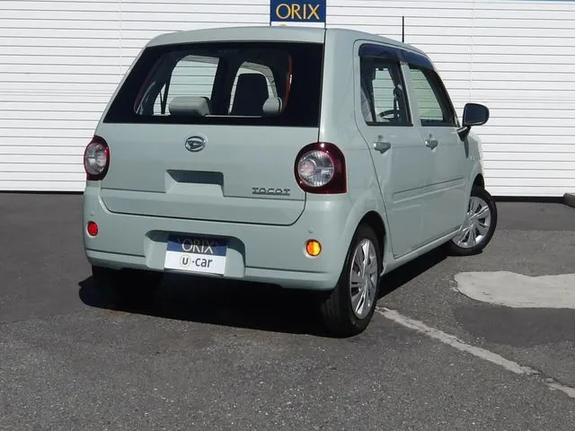 ミラ　トコット（ダイハツ）の車両写真