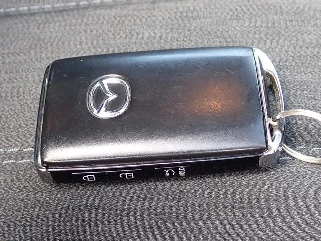 マツダ　ＭＡＺＤＡ６　セダン