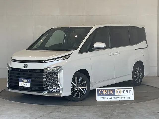 トヨタ　ヴォクシー　ハイブリッド