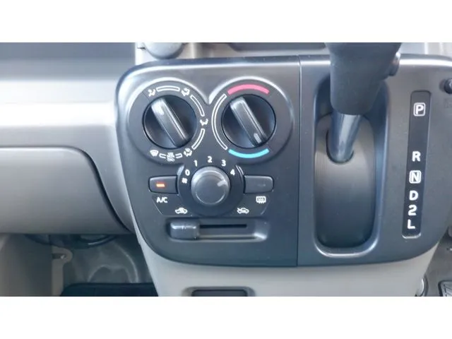 エブリイバン(スズキ)の車両写真