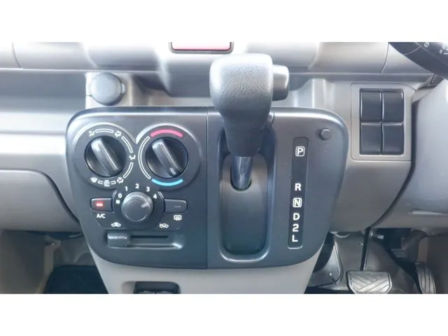 エブリイバン(スズキ)の車両写真