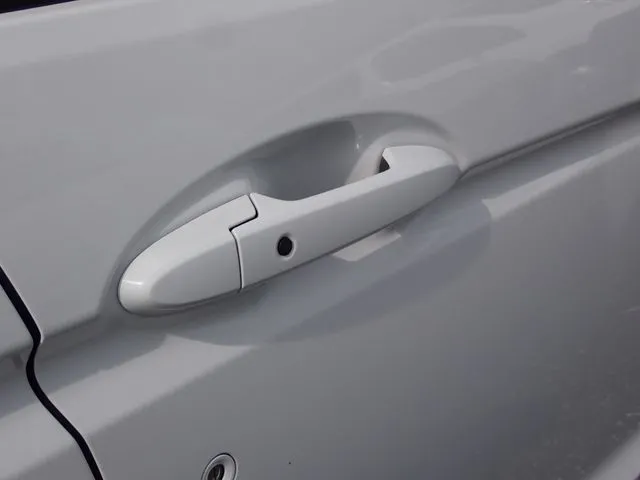 フィット ハイブリッド(ホンダ)の車両写真