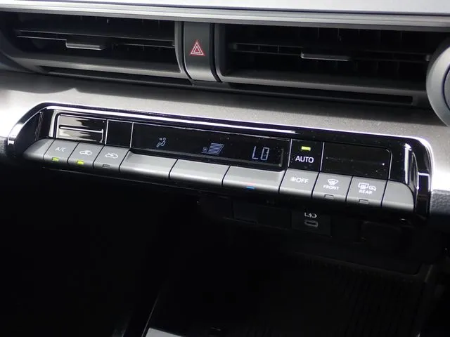 プリウス(トヨタ)の車両写真