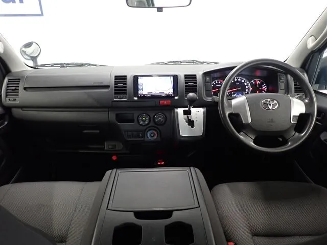 レジアスエースバン 1.25t 2WD(トヨタ)の車両写真