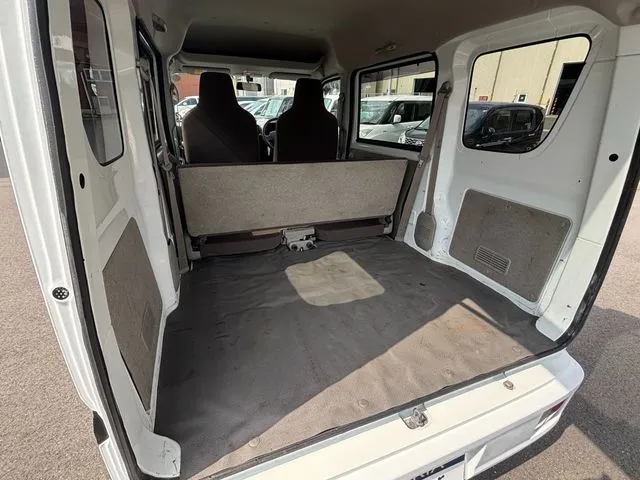 エブリイバン（スズキ）の車両写真