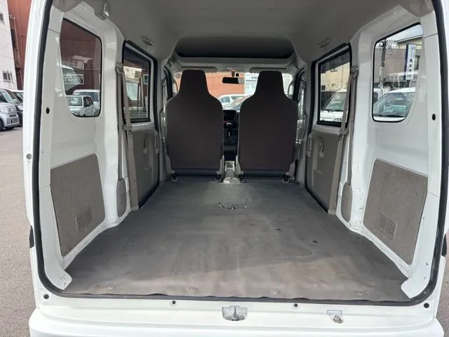 エブリイバン（スズキ）の車両写真