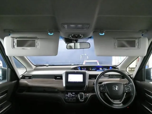 フリード　ハイブリッド（ホンダ）の車両写真