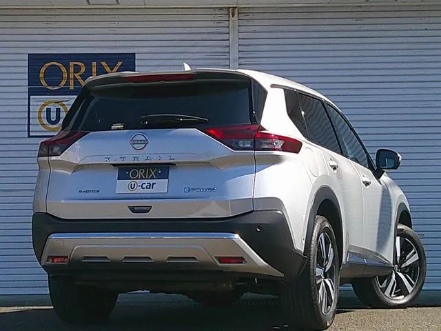 エクストレイル ハイブリッド 4WD(ニッサン)の車両写真