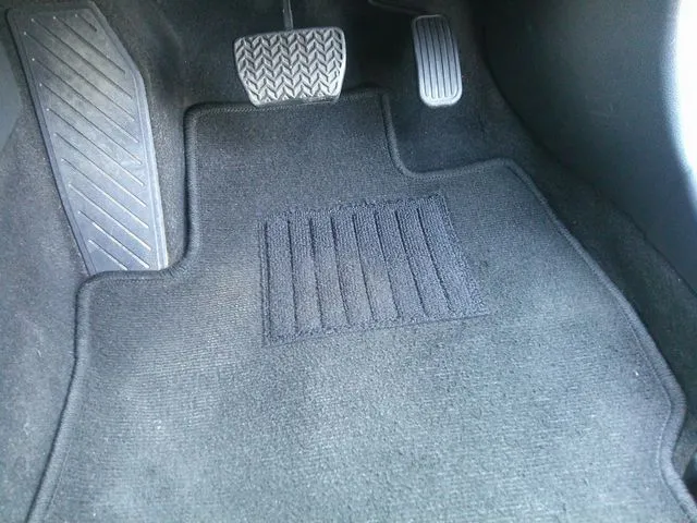 カローラクロス ハイブリッド(トヨタ)の車両写真