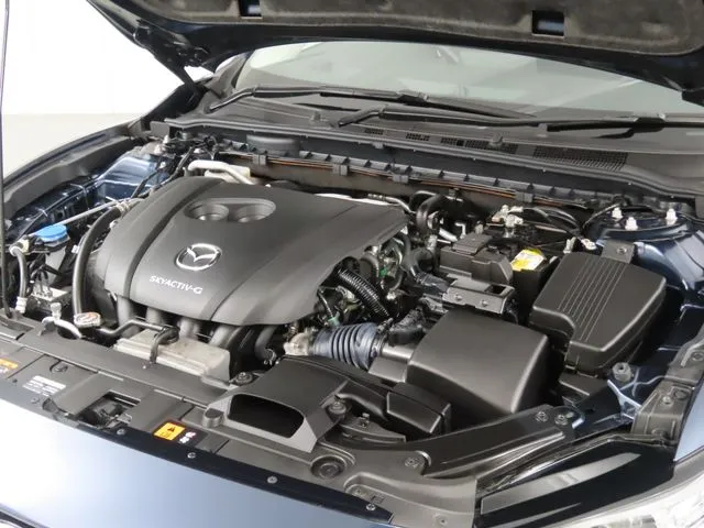 マツダ　ＭＡＺＤＡ６　セダン