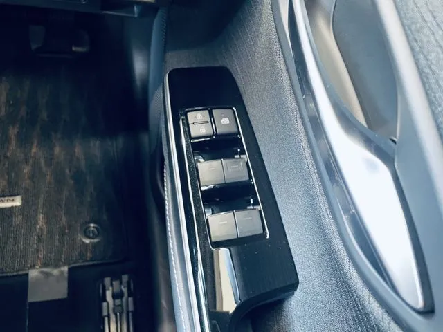 クラウン セダン(トヨタ)の車両写真