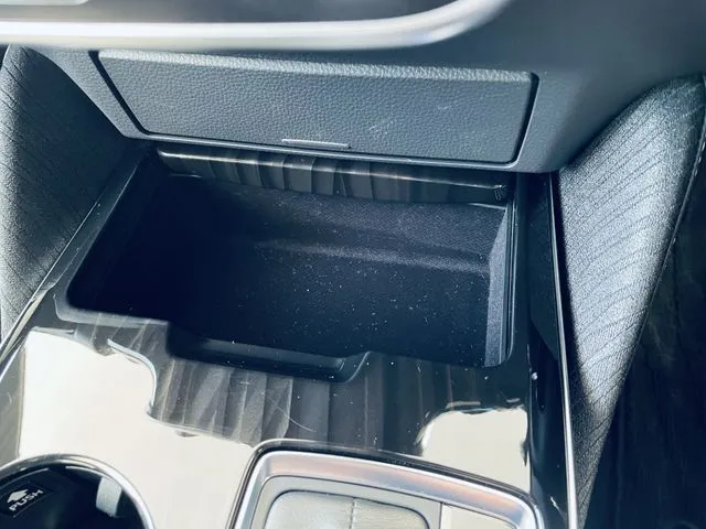 クラウン セダン(トヨタ)の車両写真