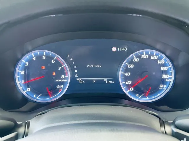クラウン セダン(トヨタ)の車両写真