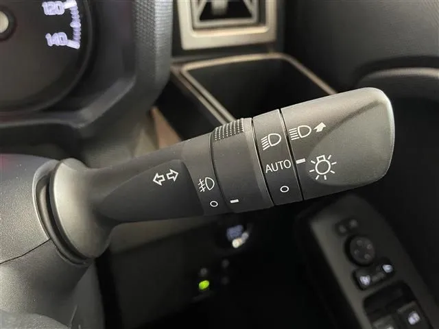 タフト（ダイハツ）の車両写真