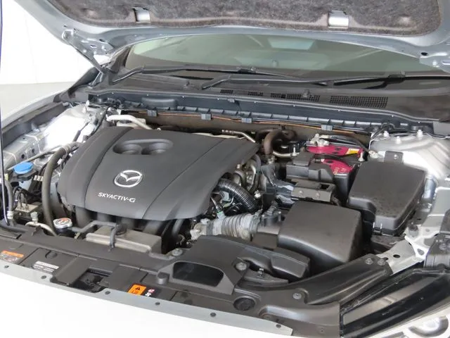 ＭＡＺＤＡ６　セダン（マツダ）の車両写真