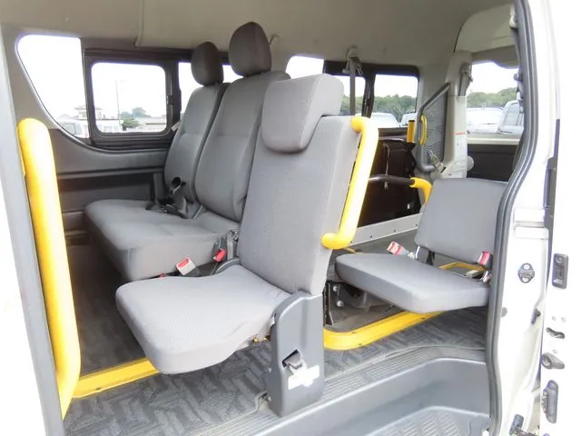 ハイエースバン 1.25t 2WD(トヨタ)の車両写真