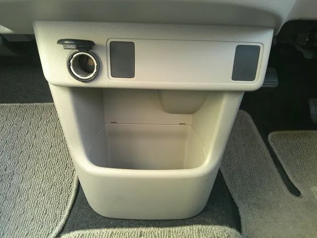 パッソ（トヨタ）の車両写真