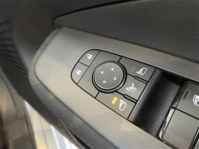 ニッサン　ノート